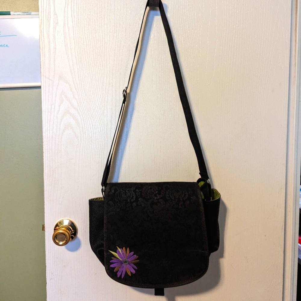 Haiku Black Crossbody Zipper Bag Purse Sunflower Adjustable Strap and lime green